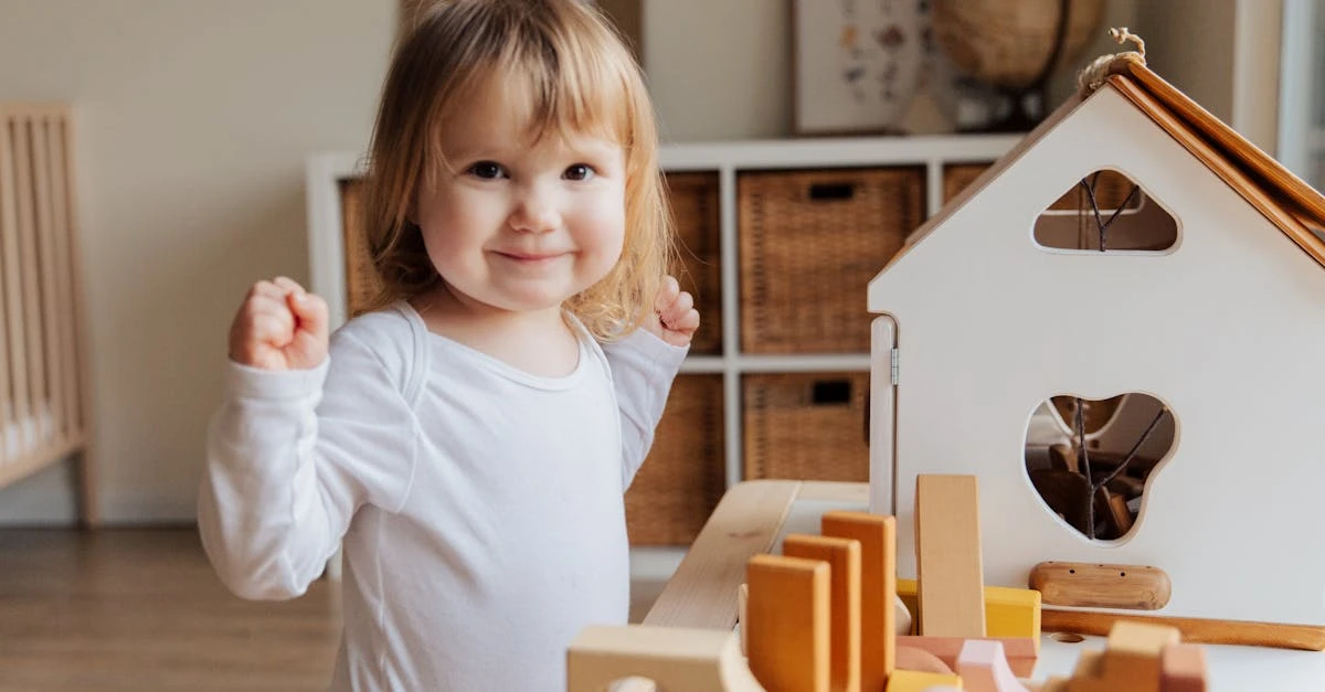 Banquetas com compartimento para organizar brinquedos: a solução ideal para o caos na sala